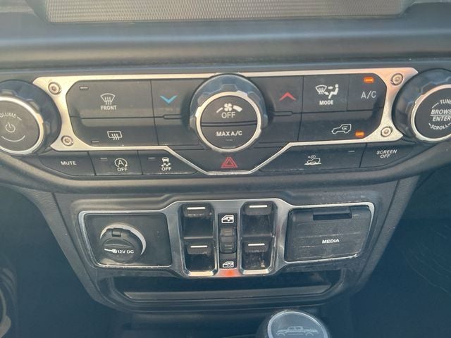 2022 Jeep Gladiator Willys