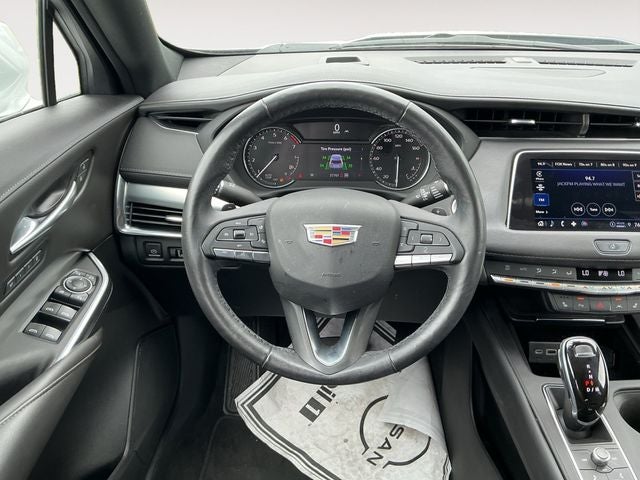 2021 Cadillac XT4 Premium Luxury
