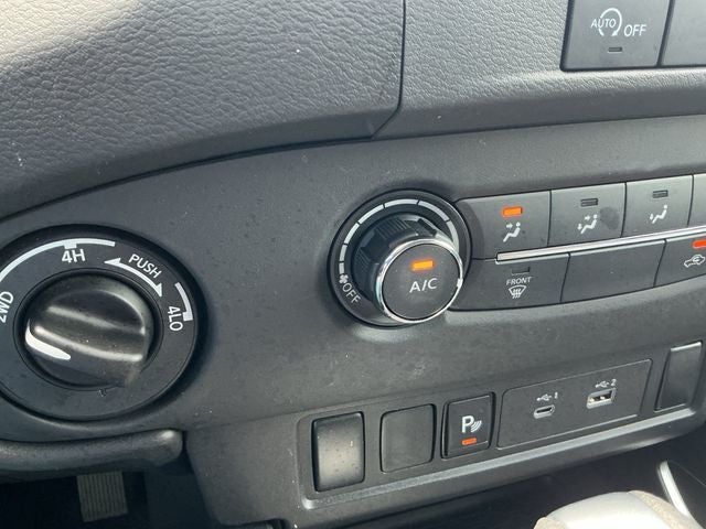 2024 Nissan Frontier SV