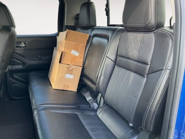 2024 Nissan Frontier SL