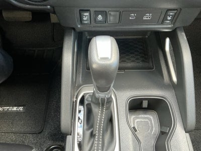 2024 Nissan Frontier SL