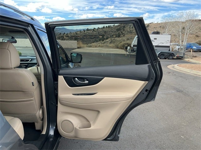 2016 Nissan Rogue SL
