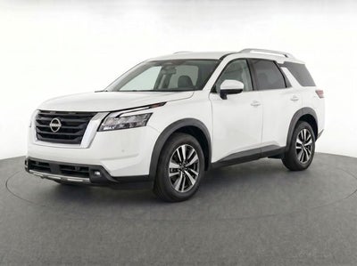 2022 Nissan Pathfinder SL