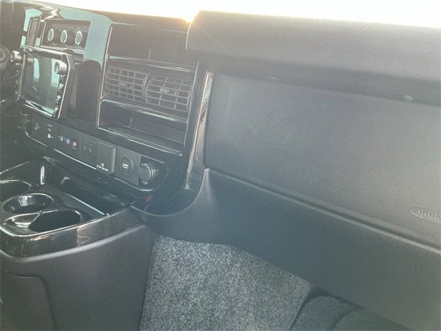 2021 Chevrolet Express Passenger 2500 1LS