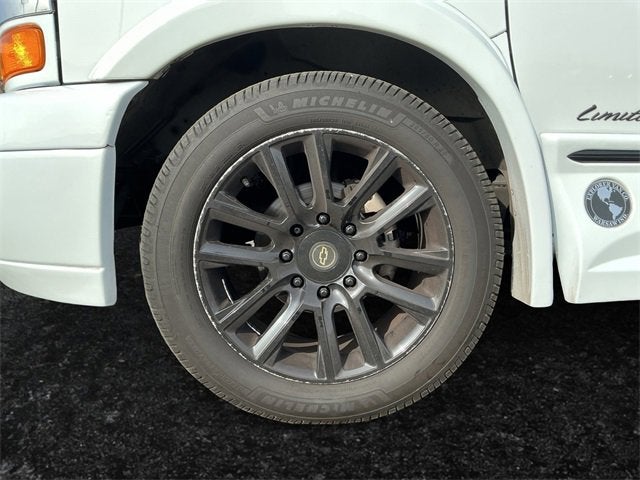 2021 Chevrolet Express Passenger 2500 1LS