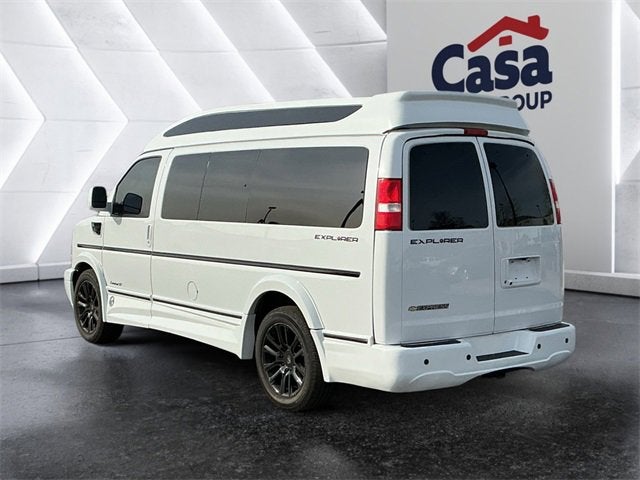 2021 Chevrolet Express Passenger 2500 1LS