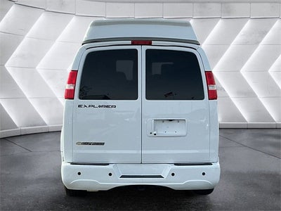 2021 Chevrolet Express Passenger 2500 1LS