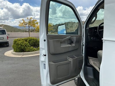 2022 Chevrolet Express Cutaway 3500 Work Van