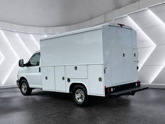 2022 Chevrolet Express Cutaway 3500 Work Van