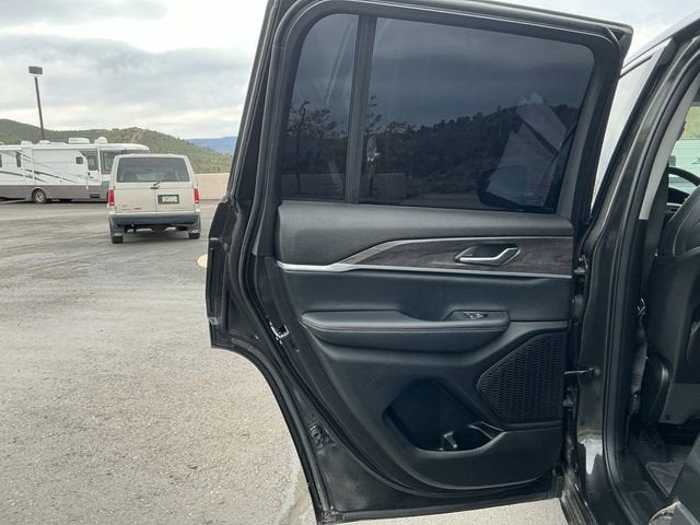 2024 Jeep Grand Cherokee Limited 4x2