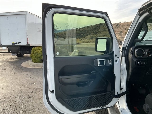 2020 Jeep Gladiator Sport S 4X4