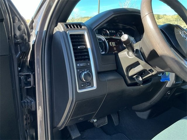 2022 RAM 1500 Classic Warlock Quad Cab 4x2 6'4" Box