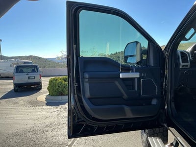 2022 Ford F-350 LARIAT