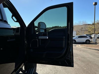 2022 Ford F-350 LARIAT