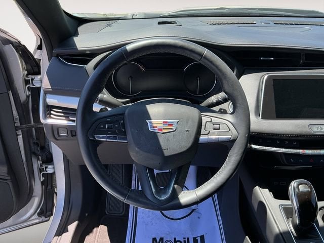 2021 Cadillac XT4 AWD Premium Luxury