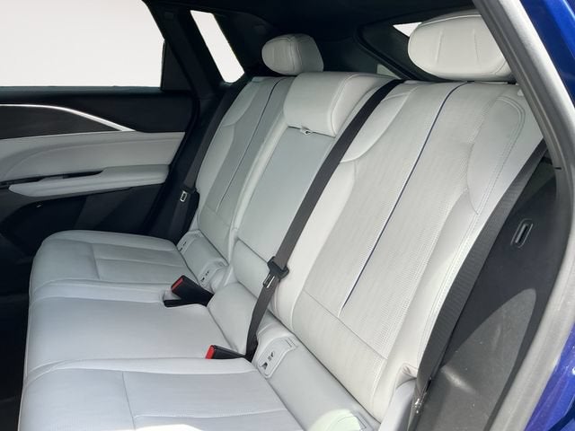 2024 Cadillac LYRIQ Luxury 1