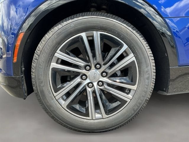 2024 Cadillac LYRIQ Luxury 1