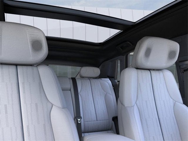 2025 Cadillac LYRIQ Sport 2