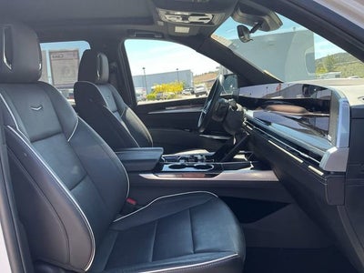 2025 Cadillac Escalade Sport