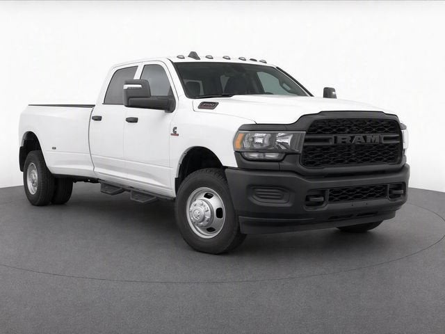 2024 RAM 3500 Tradesman Crew Cab 4x4 8' Box