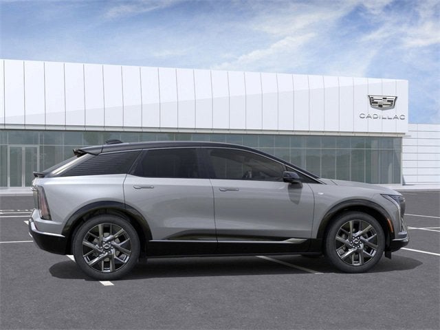 2025 Cadillac OPTIQ Luxury 1