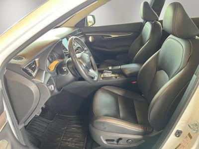 2023 INFINITI QX50 LUXE AWD