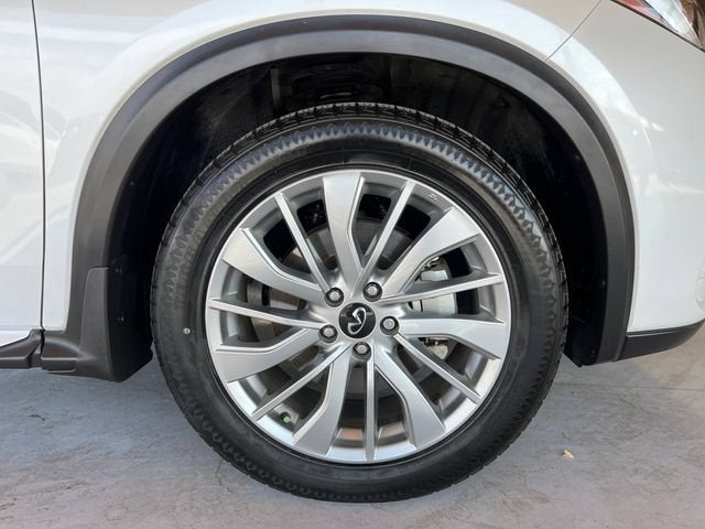 2023 INFINITI QX50 LUXE AWD