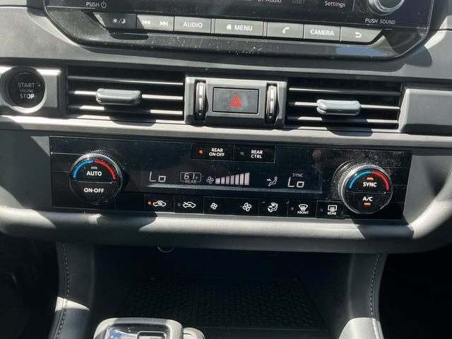 2025 Nissan Pathfinder S FWD