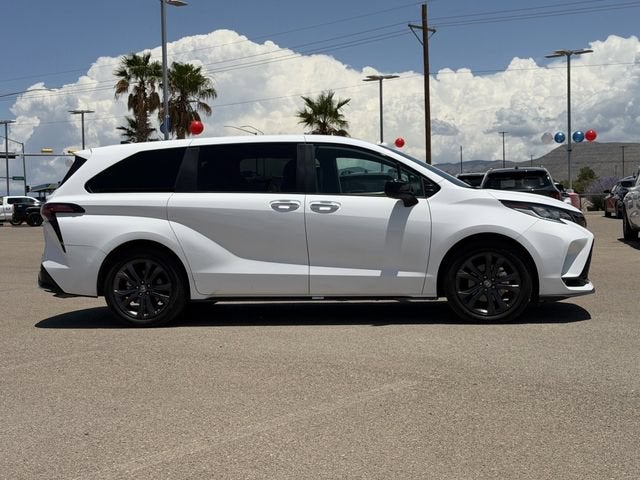2025 Toyota Sienna XSE