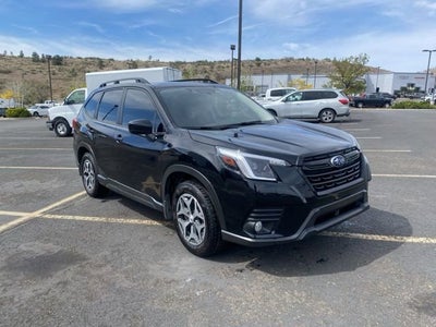 2023 Subaru Forester Premium