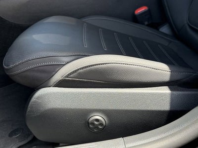 2025 Mercedes-Benz C 300 C 300